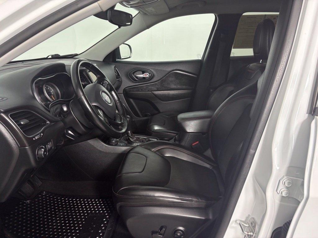 Jeep Cherokee Trailhawk 4x4 2021