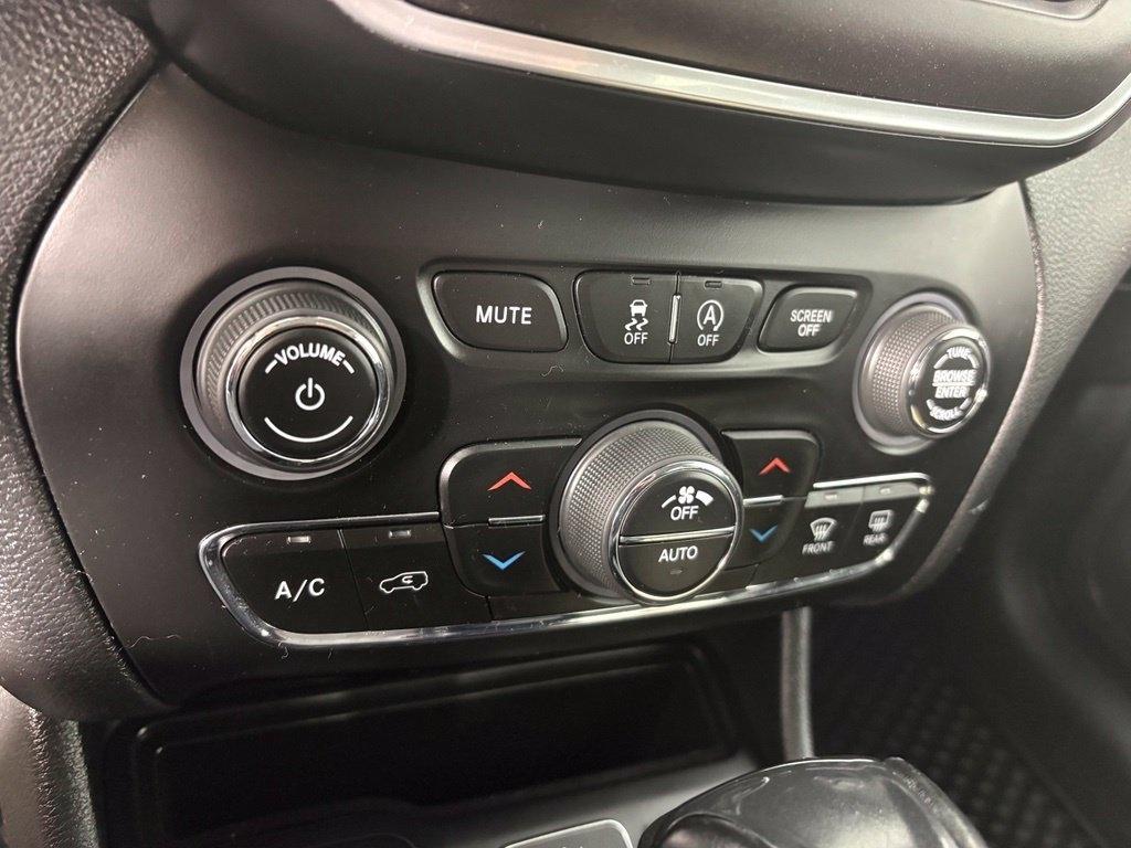 Jeep Cherokee Trailhawk 4x4 2021