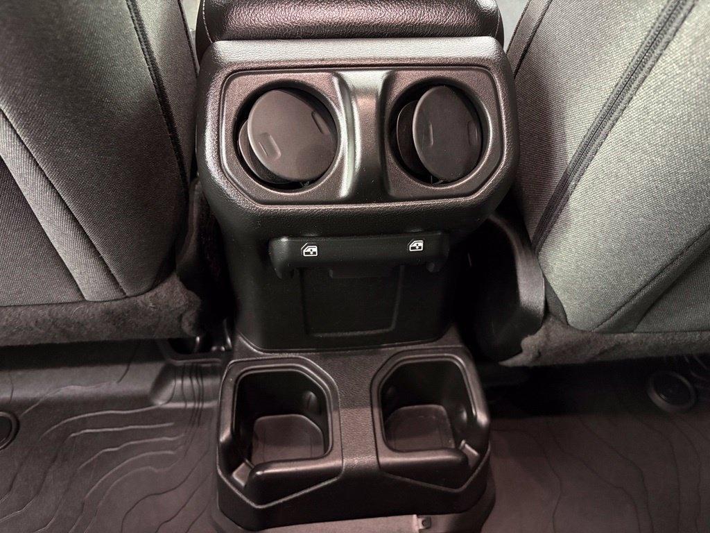 Jeep Gladiator Willys 4x4 2024