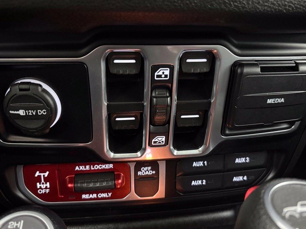 Jeep Gladiator Willys 4x4 2024