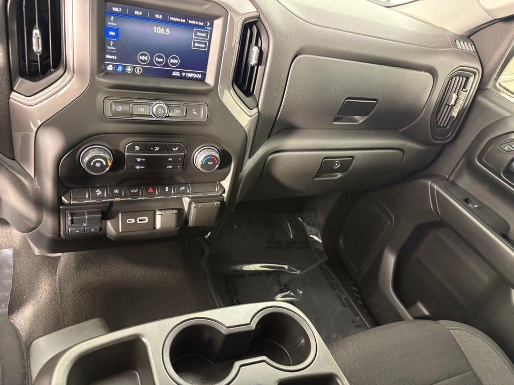 Chevrolet Silverado 1500 LTD 4WD Crew Cab 147" Custom Trail Boss 2022