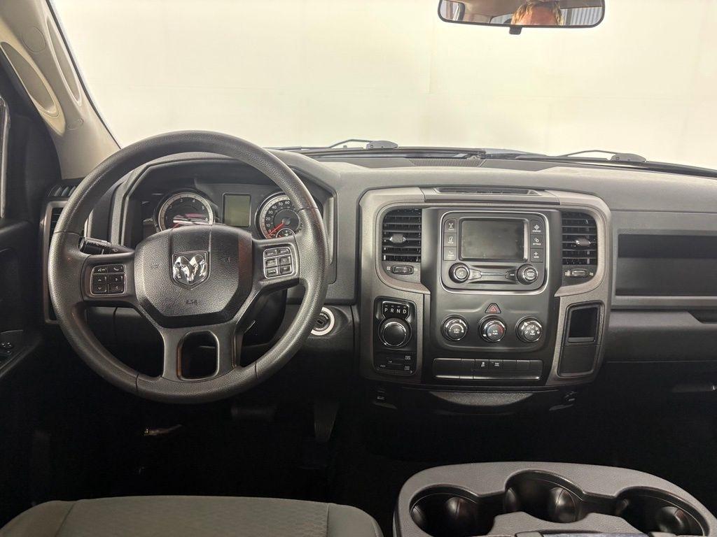 RAM 1500 Express 4x4 Quad Cab 6'4" Box 2018