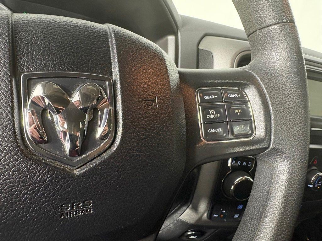 RAM 1500 Express 4x4 Quad Cab 6'4" Box 2018