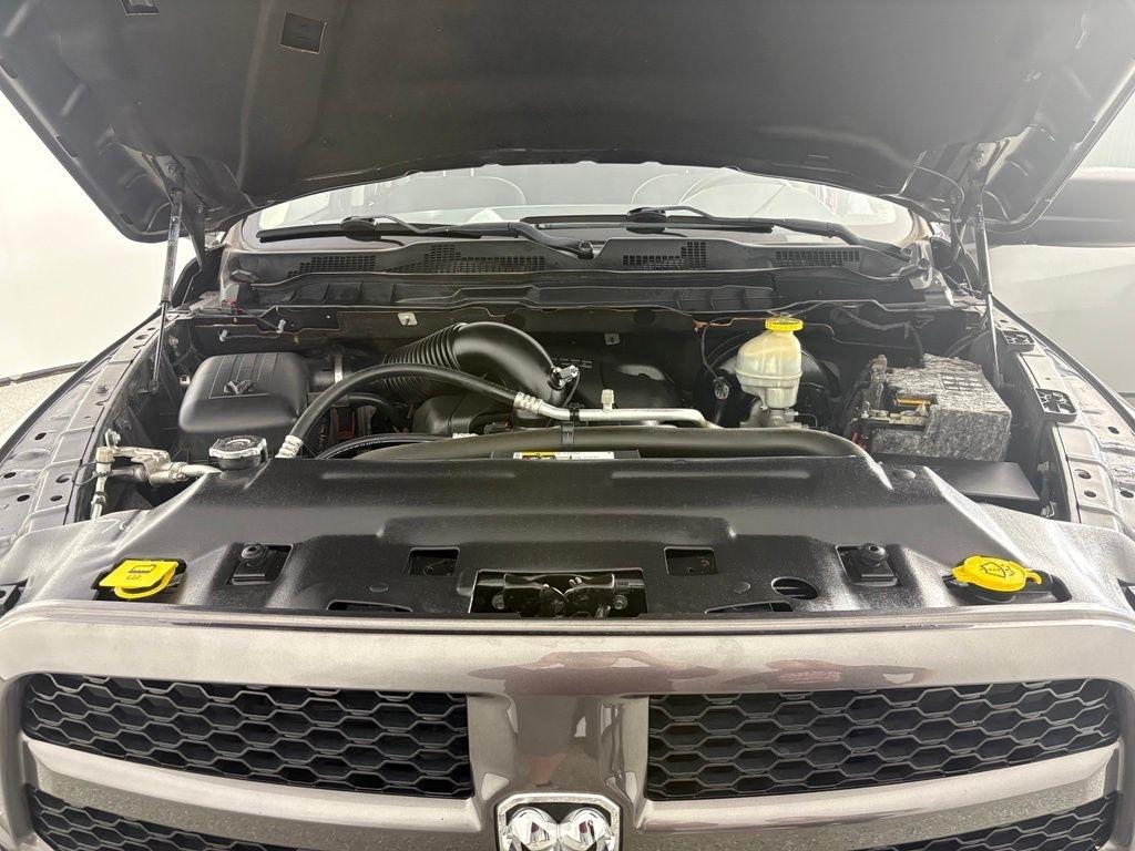 RAM 1500 Express 4x4 Quad Cab 6'4" Box 2018