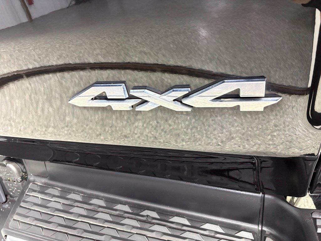 RAM 1500 Big Horn 4x4 Quad Cab 6'4" Box 2024