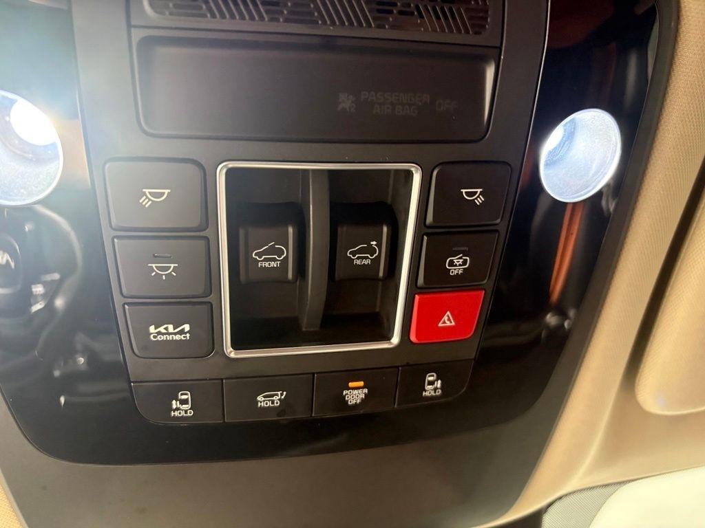 Kia Carnival SX Prestige FWD 2025