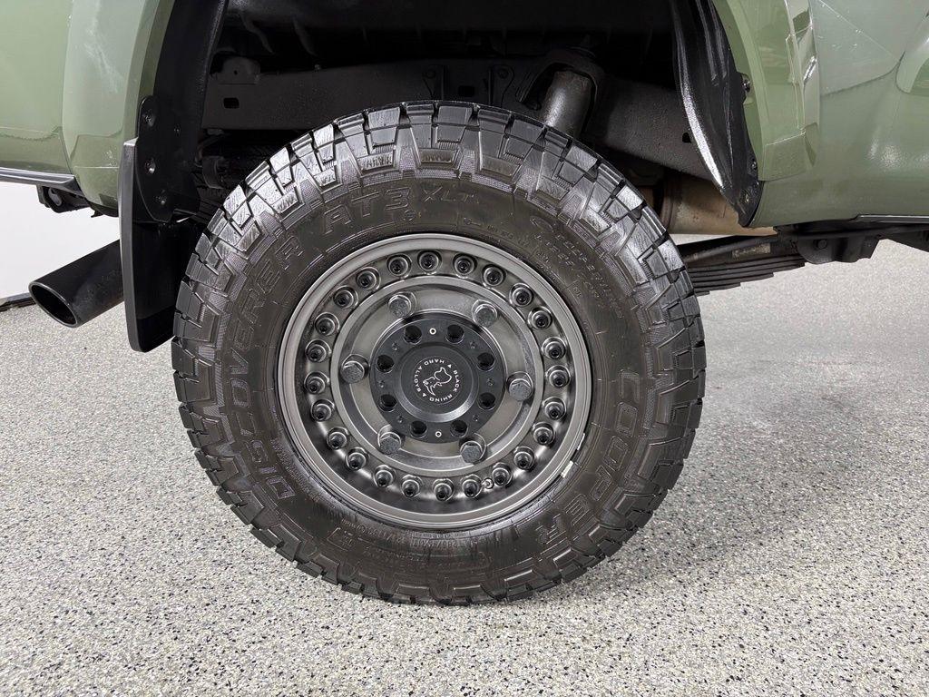 Toyota Tacoma 4WD TRD Off Road Double Cab 6' Bed V6 AT (Natl) 2021