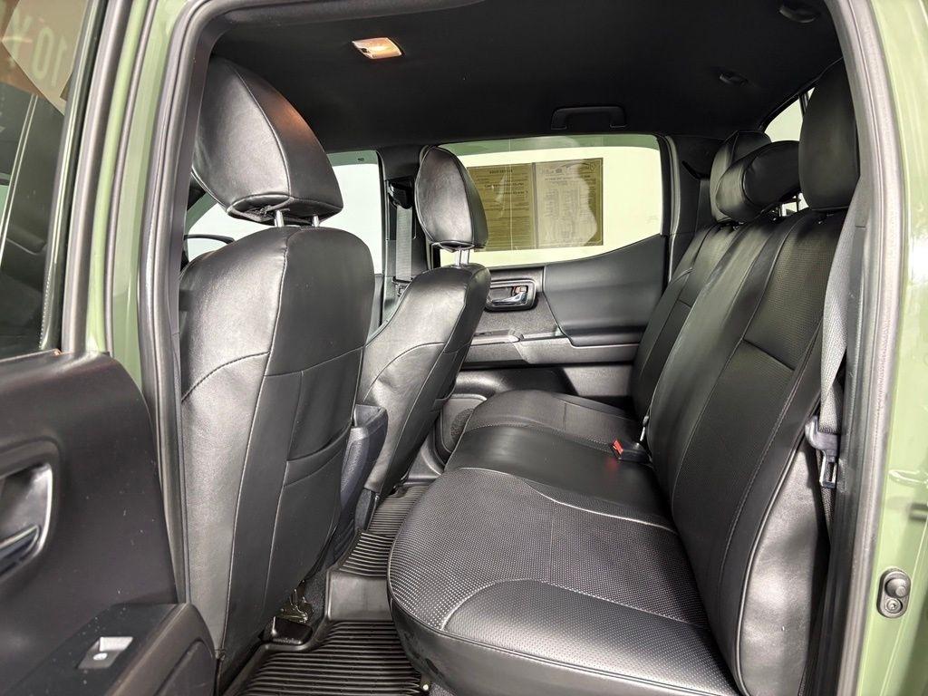 Toyota Tacoma 4WD TRD Off Road Double Cab 6' Bed V6 AT (Natl) 2021