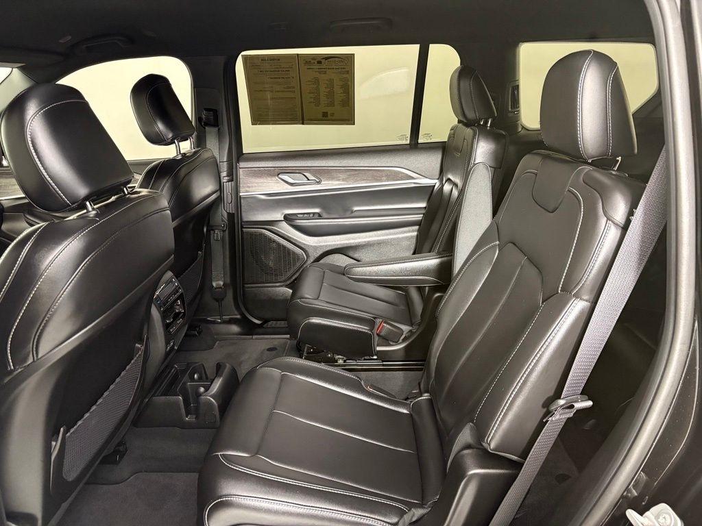 Jeep Grand Cherokee L Limited 4x4 2025