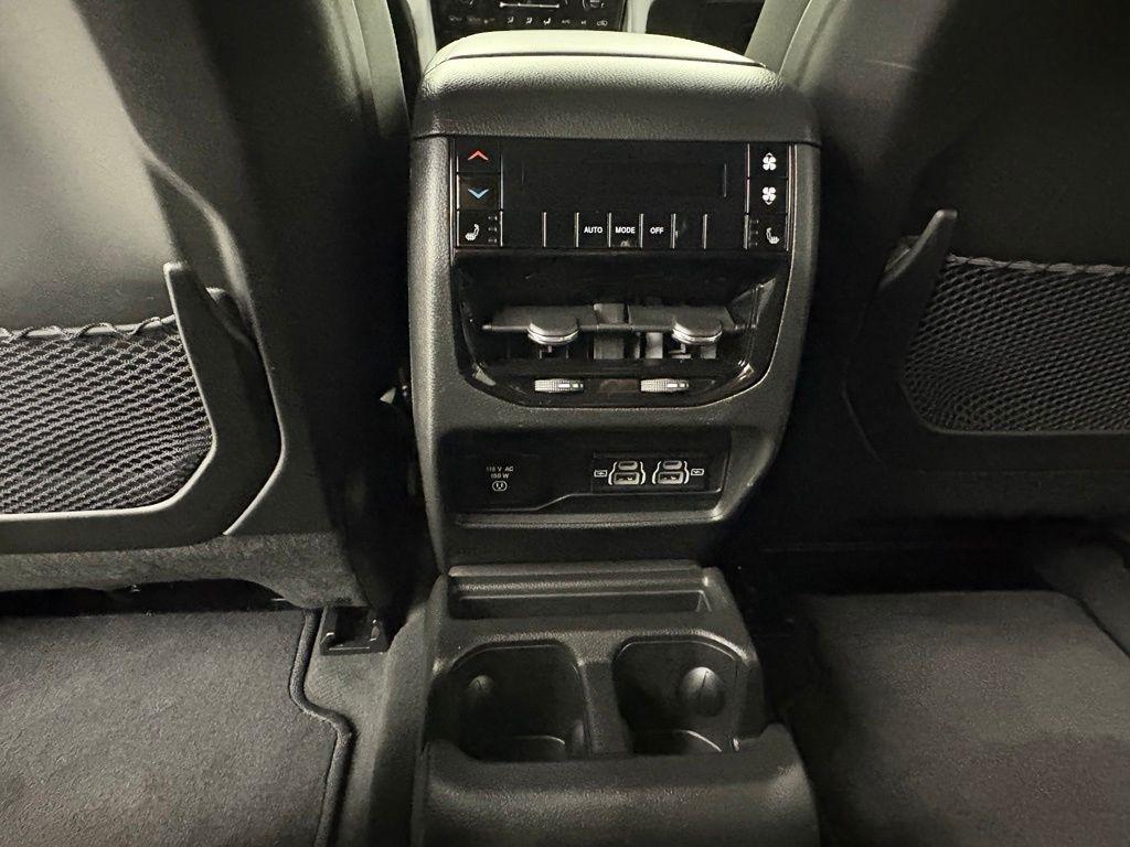 Jeep Grand Cherokee L Limited 4x4 2025