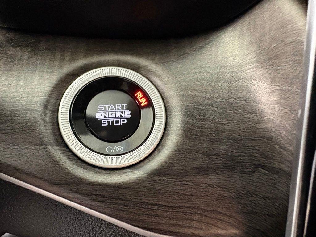 Jeep Grand Cherokee L Limited 4x4 2025