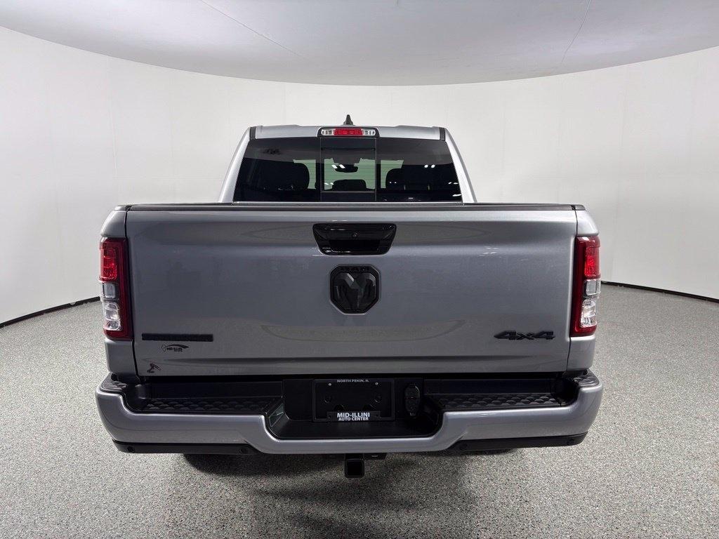 RAM 1500 Big Horn 4x4 Crew Cab 5'7" Box 2024