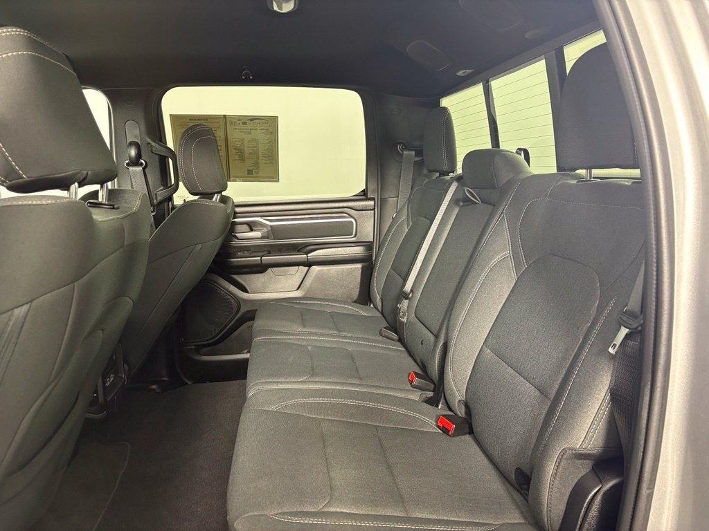 RAM 1500 Big Horn 4x4 Crew Cab 5'7" Box 2024