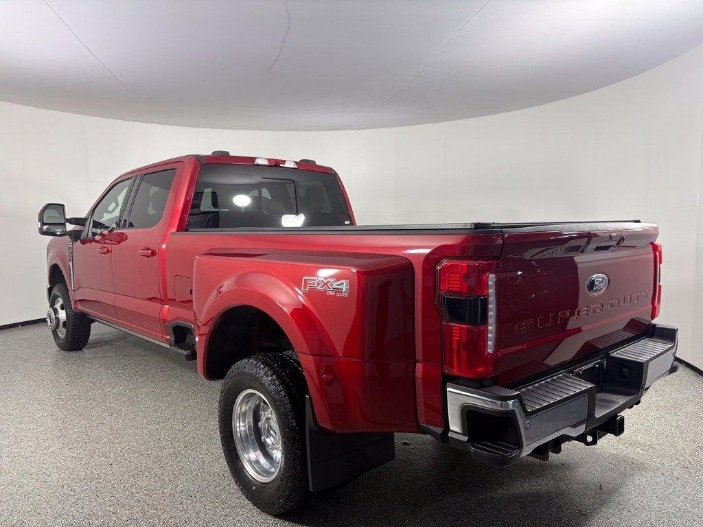 Ford Super Duty F-350 DRW King Ranch 4WD Crew Cab 8' Box 2023
