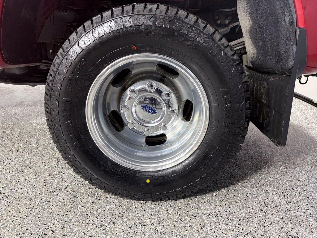 Ford Super Duty F-350 DRW King Ranch 4WD Crew Cab 8' Box 2023