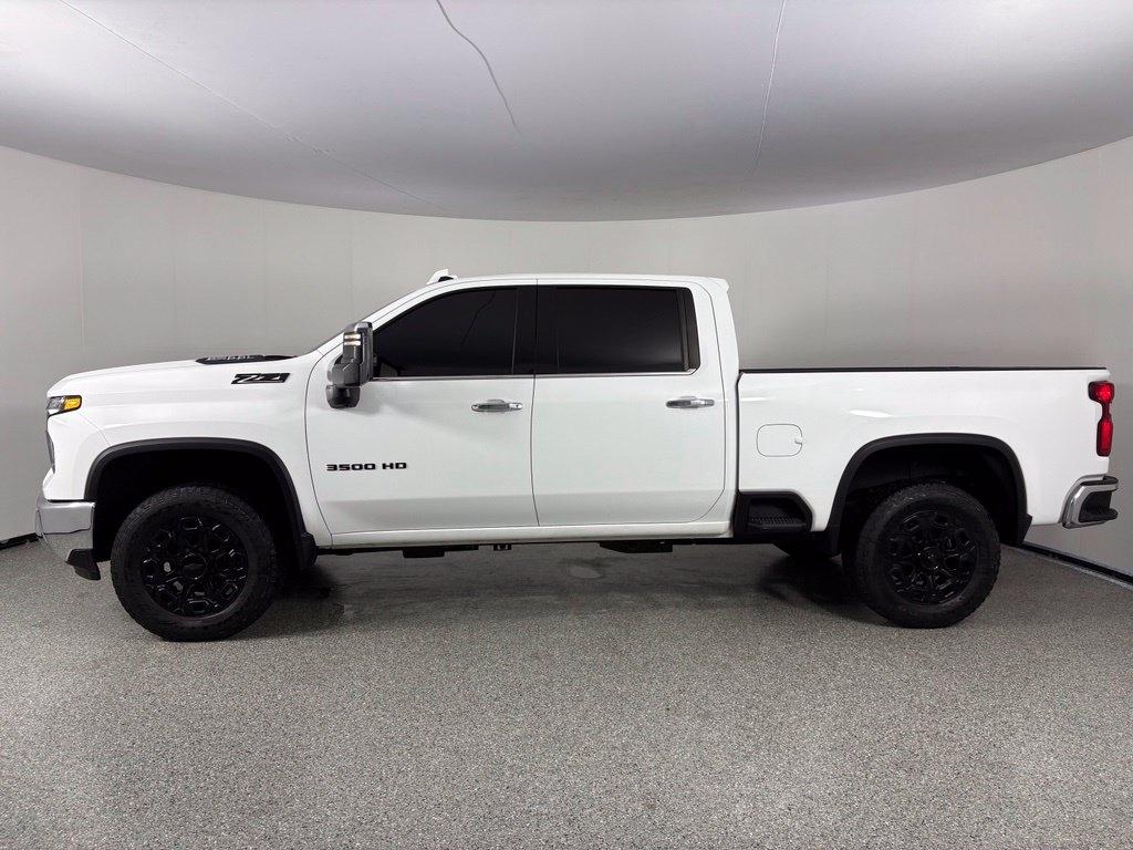 Chevrolet Silverado 3500HD 4WD Crew Cab 159" LTZ 2024