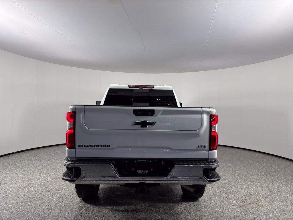 Chevrolet Silverado 3500HD 4WD Crew Cab 159" LTZ 2024