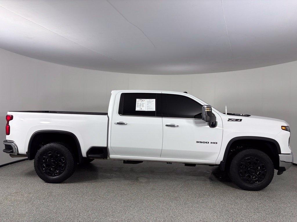Chevrolet Silverado 3500HD 4WD Crew Cab 159" LTZ 2024