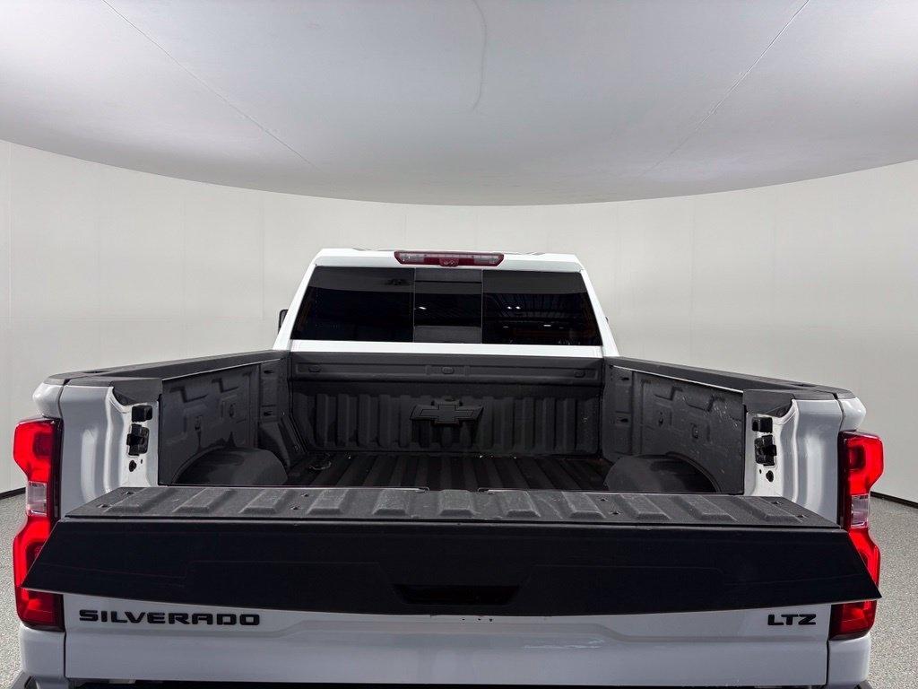 Chevrolet Silverado 3500HD 4WD Crew Cab 159" LTZ 2024