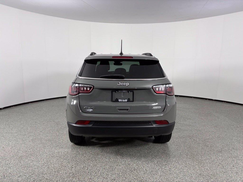 Jeep Compass Latitude Lux 4x4 2023