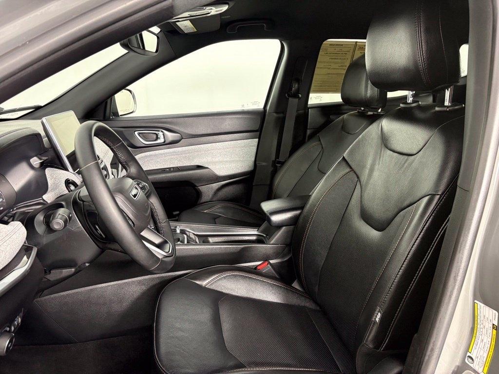Jeep Compass Latitude Lux 4x4 2023