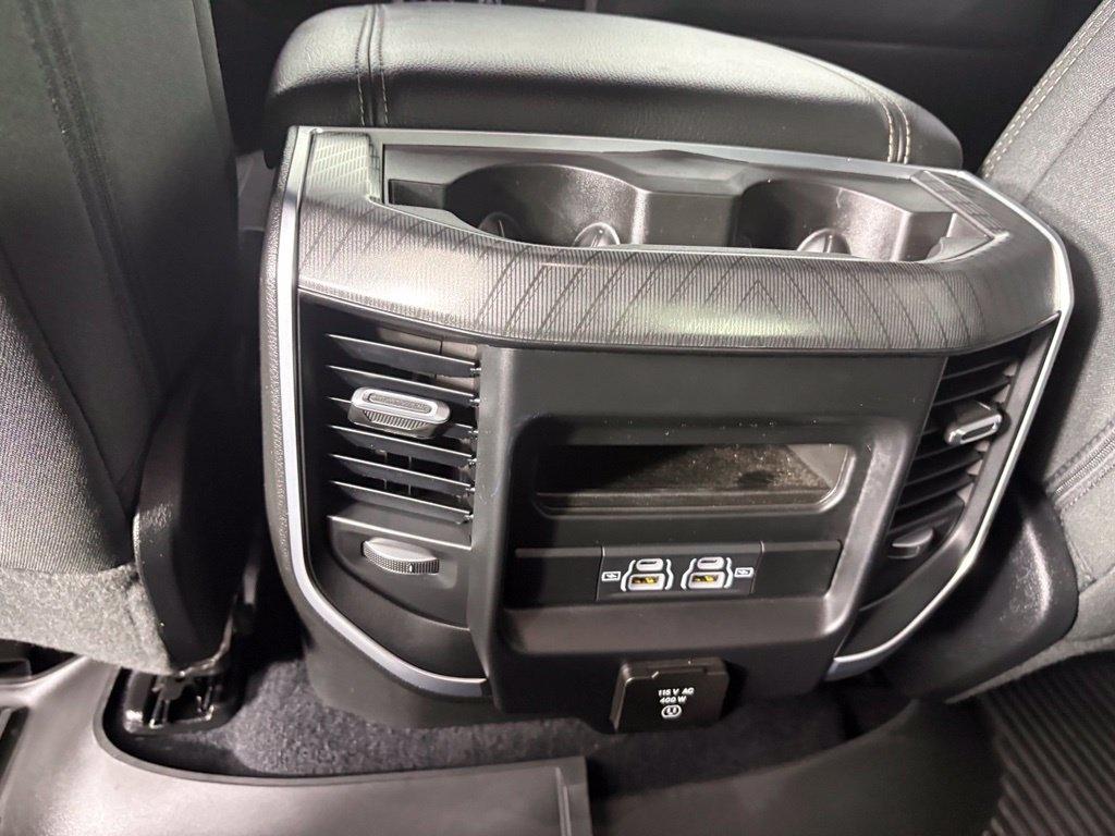 RAM 1500 Big Horn 4x4 Crew Cab 5'7" Box 2025
