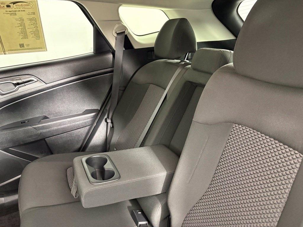 Kia Sportage LX FWD 2025