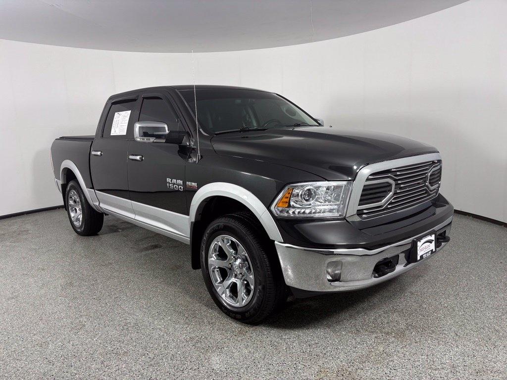 RAM 1500 Laramie 4x4 Crew Cab 5'7" Box 2017