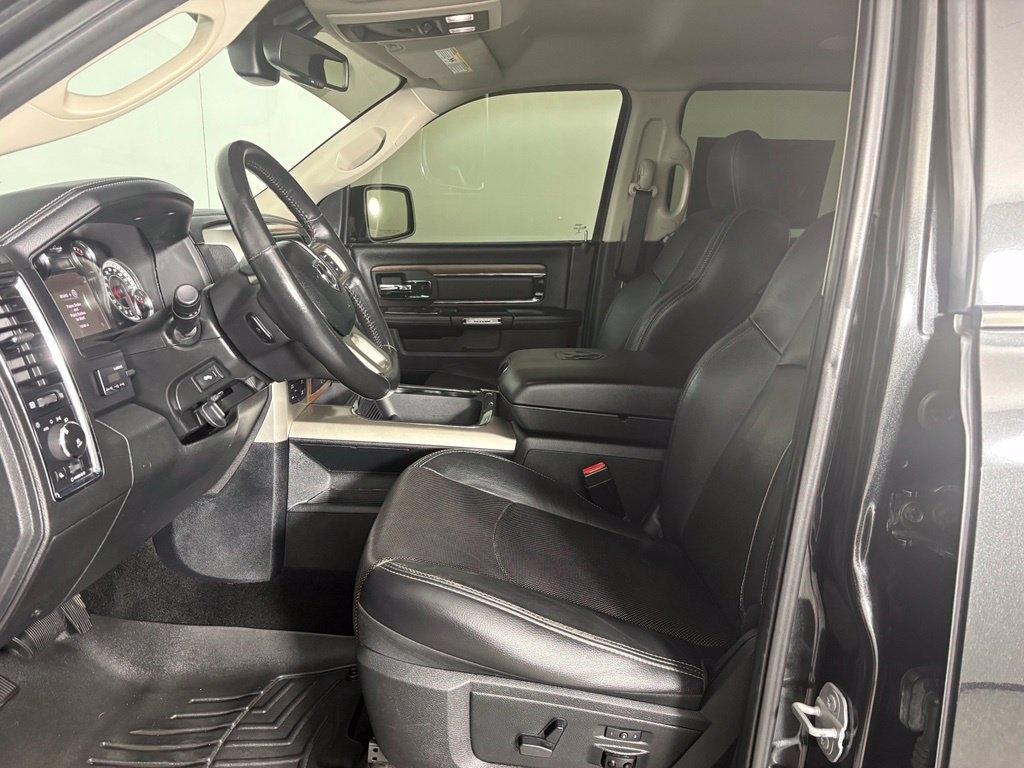 RAM 1500 Laramie 4x4 Crew Cab 5'7" Box 2017