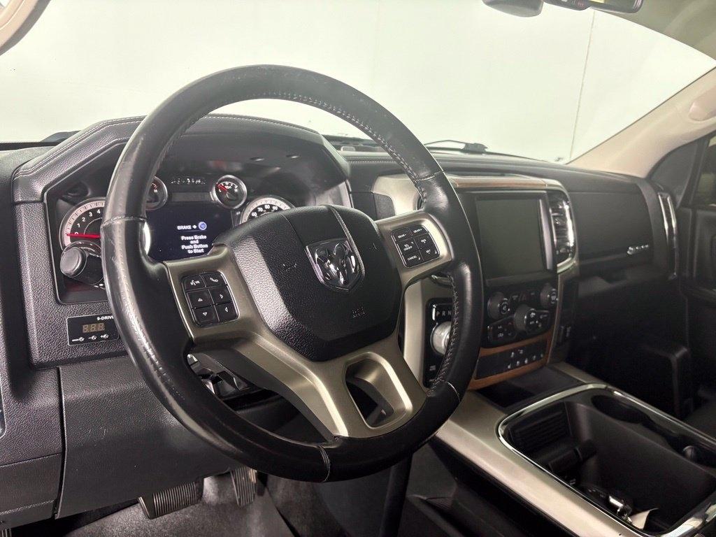 RAM 1500 Laramie 4x4 Crew Cab 5'7" Box 2017