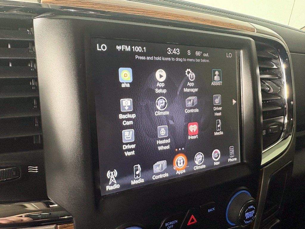 RAM 1500 Laramie 4x4 Crew Cab 5'7" Box 2017
