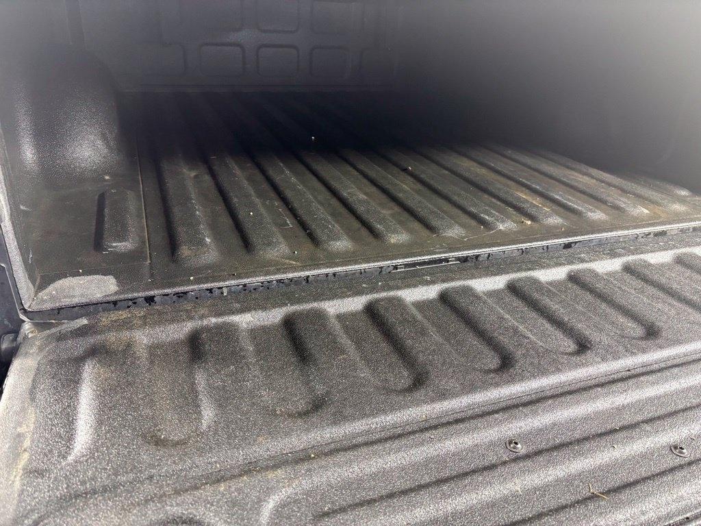 RAM 1500 Laramie 4x4 Crew Cab 5'7" Box 2017
