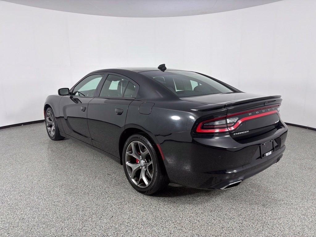 Dodge Charger 4dr Sdn SXT RWD 2015