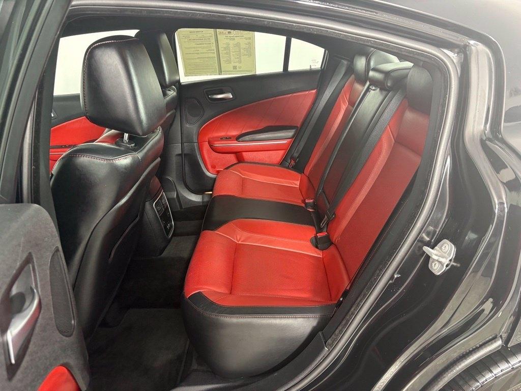 Dodge Charger 4dr Sdn SXT RWD 2015