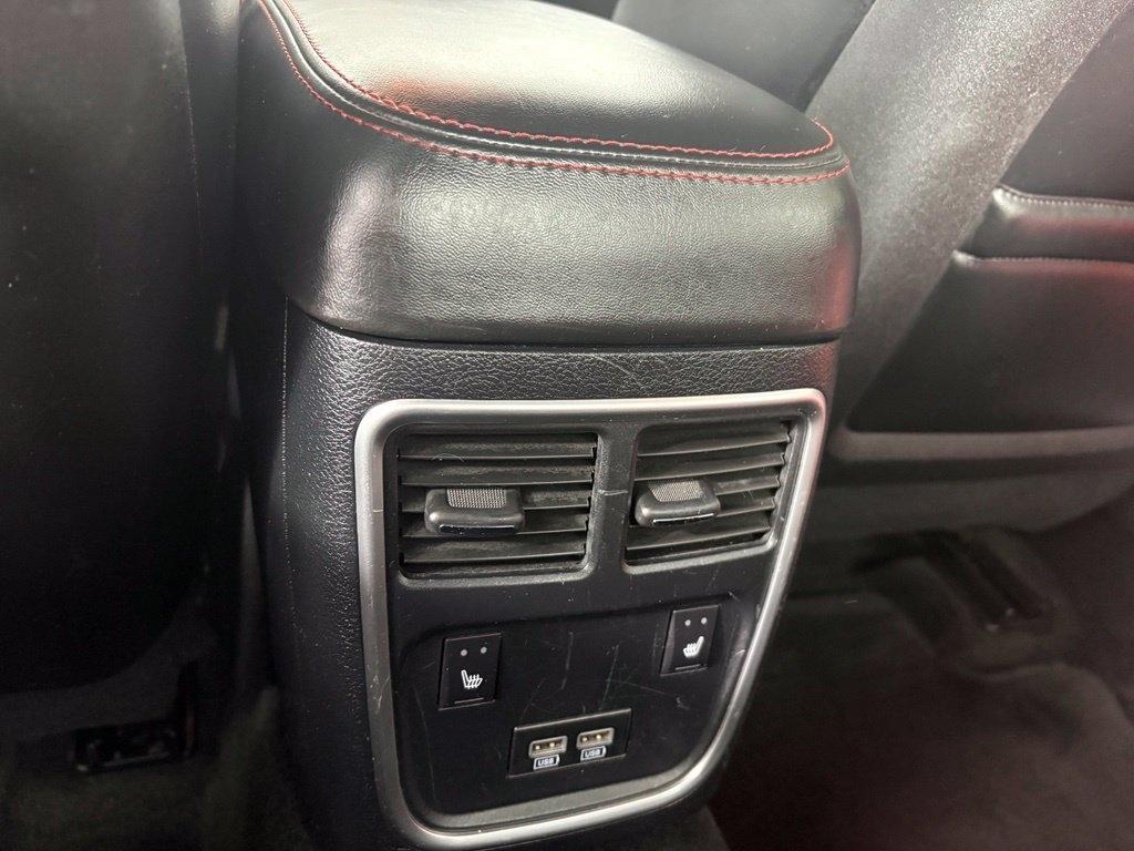 Dodge Charger 4dr Sdn SXT RWD 2015