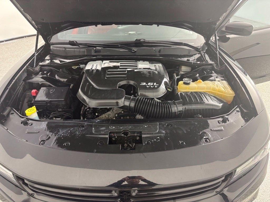 Dodge Charger 4dr Sdn SXT RWD 2015