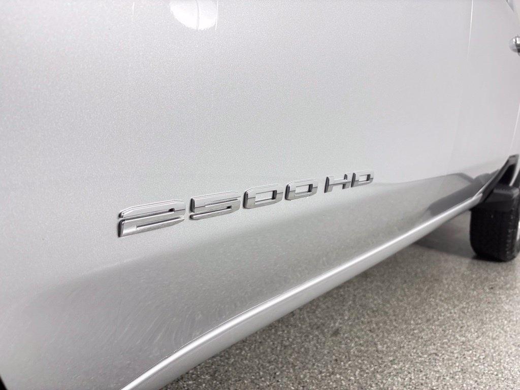 GMC Sierra 2500HD 4WD Crew Cab 159" SLT 2022