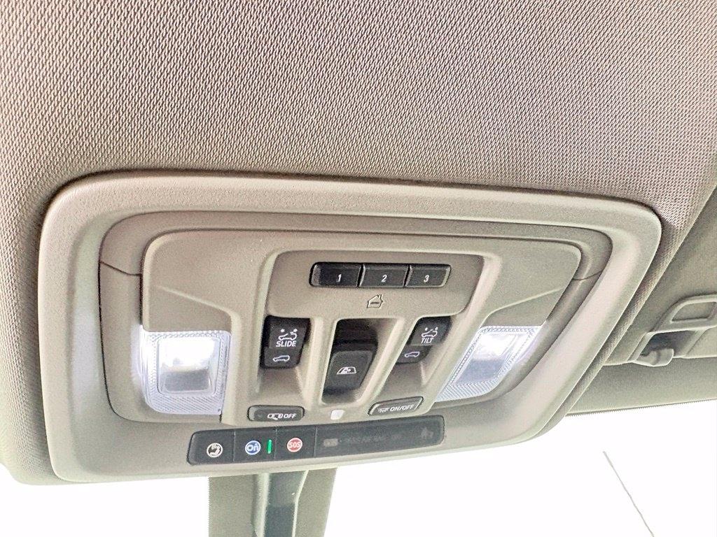 GMC Sierra 2500HD 4WD Crew Cab 159" SLT 2022
