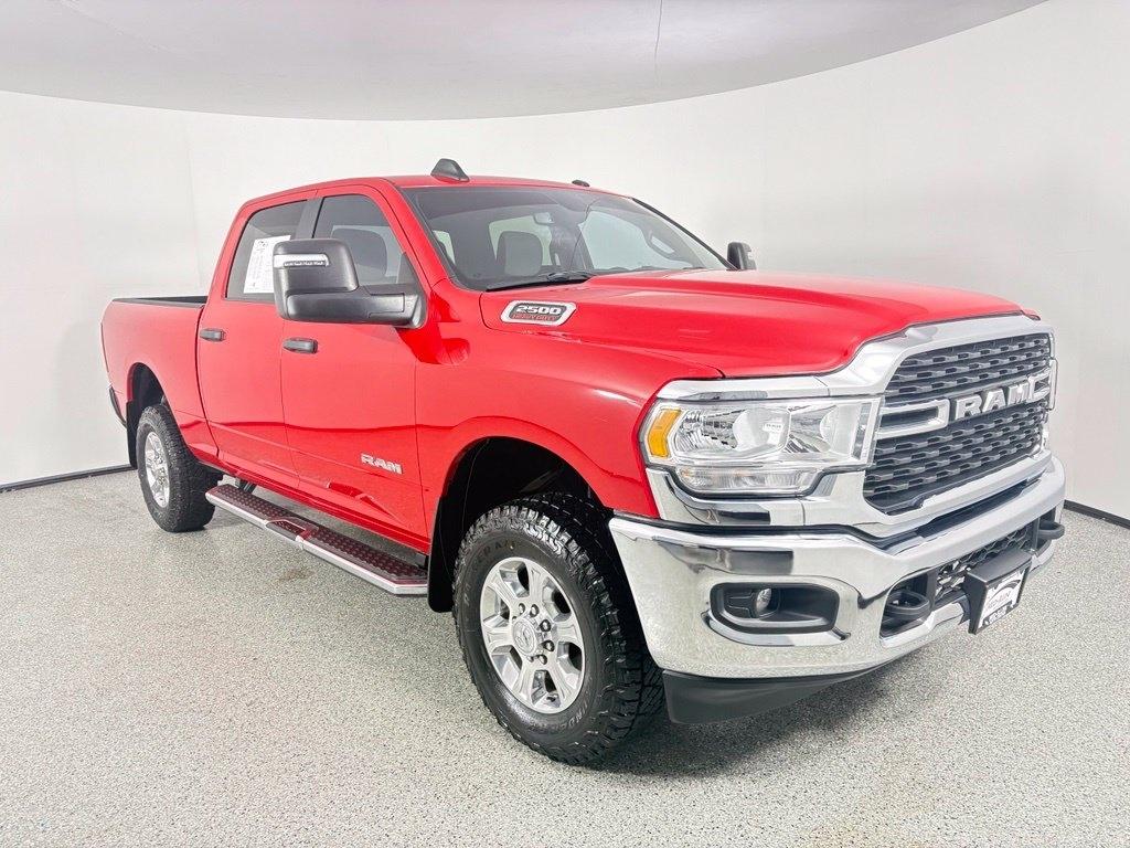 RAM 2500 Big Horn 4x4 Crew Cab 6'4" Box 2024