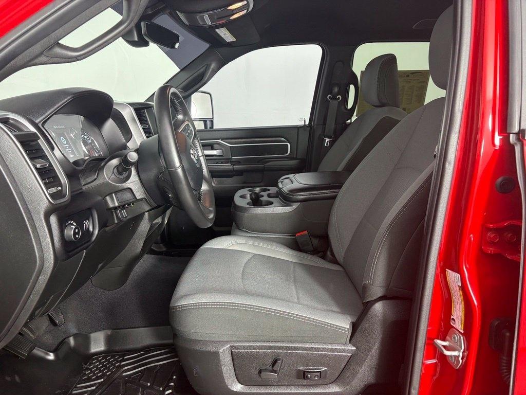 RAM 2500 Big Horn 4x4 Crew Cab 6'4" Box 2024