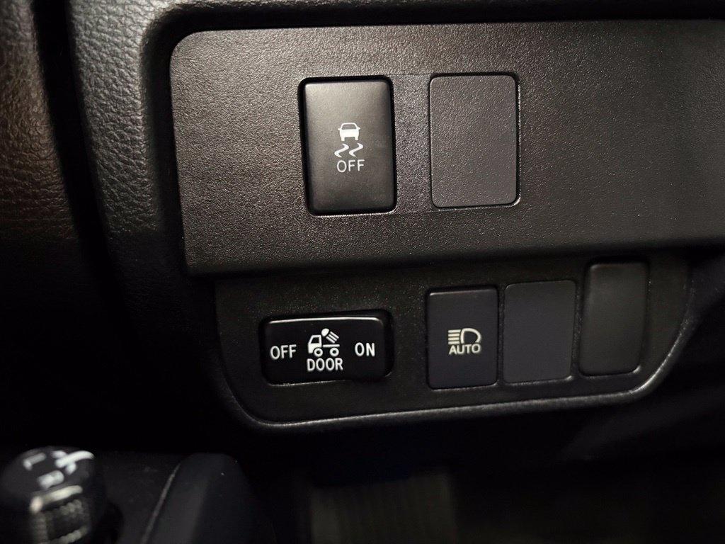 Toyota Tacoma 4WD TRD Off Road Double Cab 5' Bed V6 MT (Natl) 2021