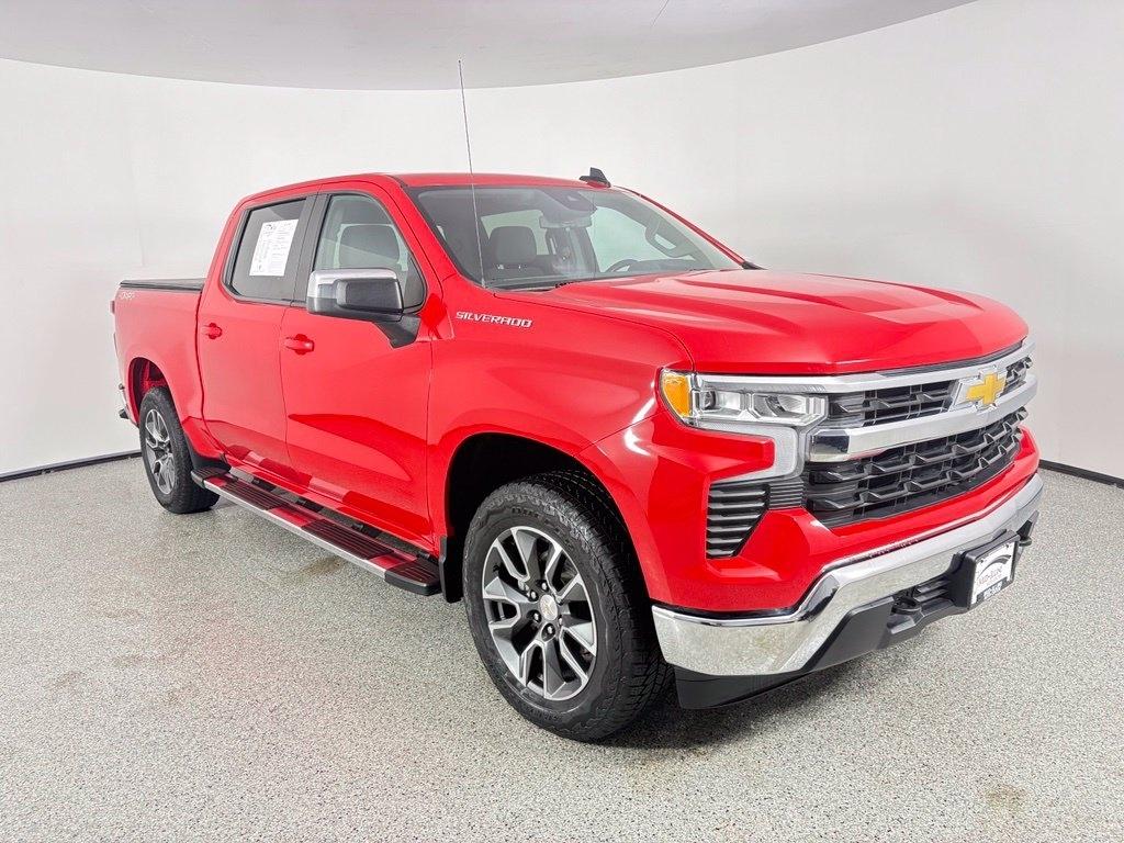 Chevrolet Silverado 1500 4WD Crew Cab 147" LT w/2FL 2024