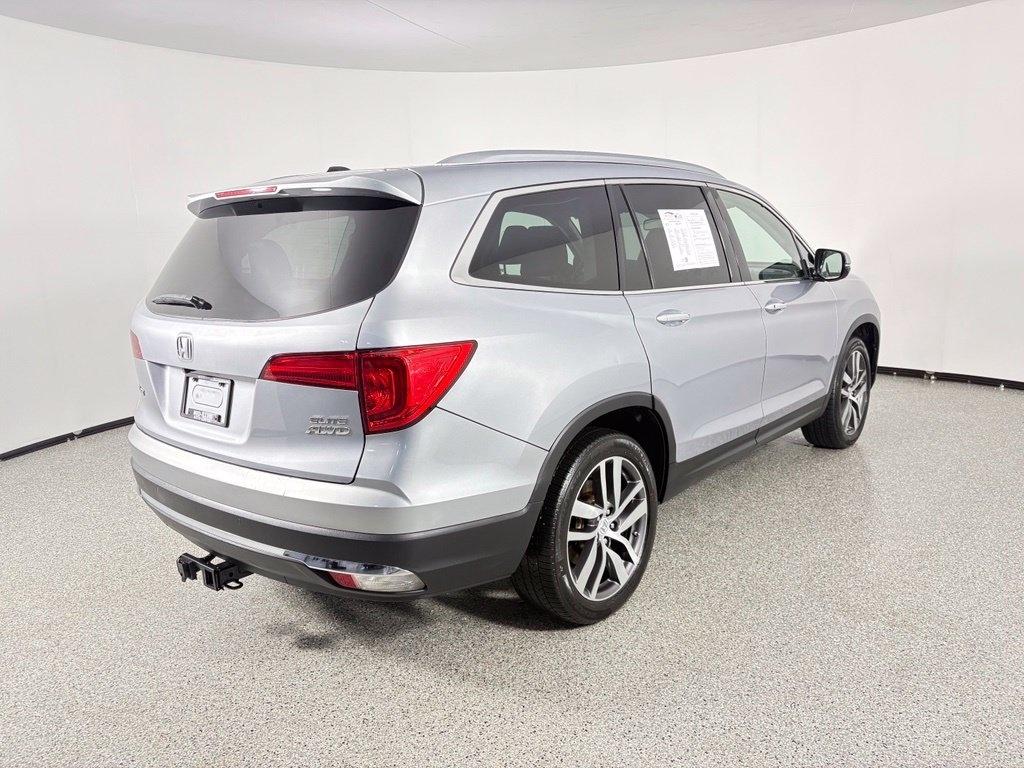 Honda Pilot AWD 4dr Elite w/RES & Navi 2016