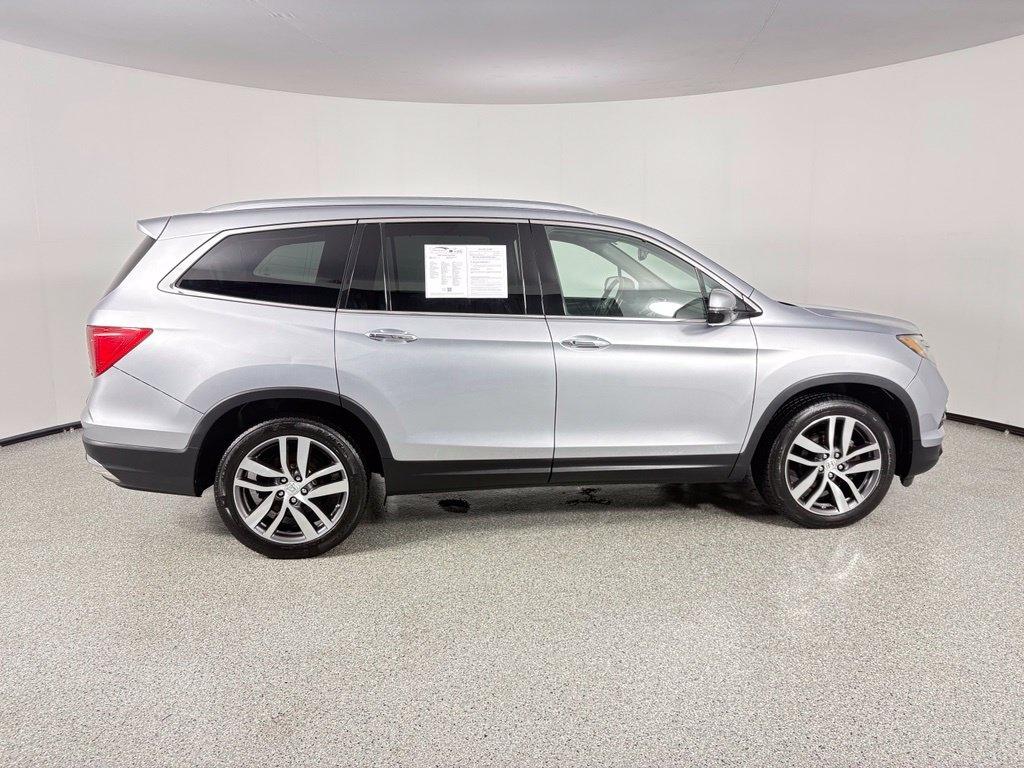 Honda Pilot AWD 4dr Elite w/RES & Navi 2016
