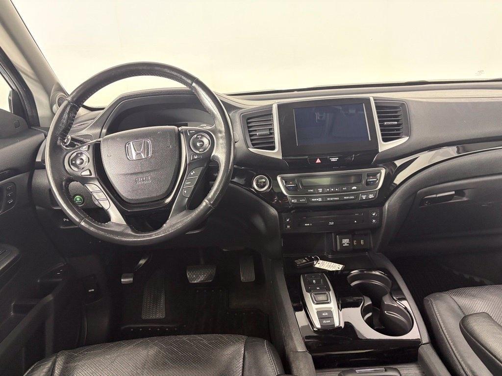Honda Pilot AWD 4dr Elite w/RES & Navi 2016