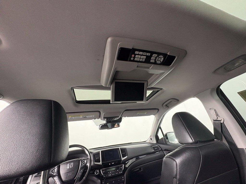 Honda Pilot AWD 4dr Elite w/RES & Navi 2016