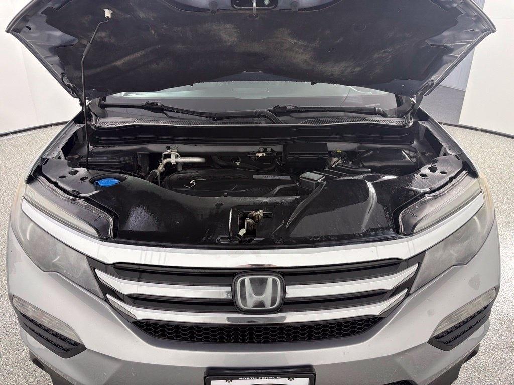 Honda Pilot AWD 4dr Elite w/RES & Navi 2016