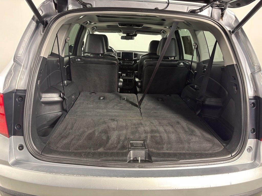 Honda Pilot AWD 4dr Elite w/RES & Navi 2016