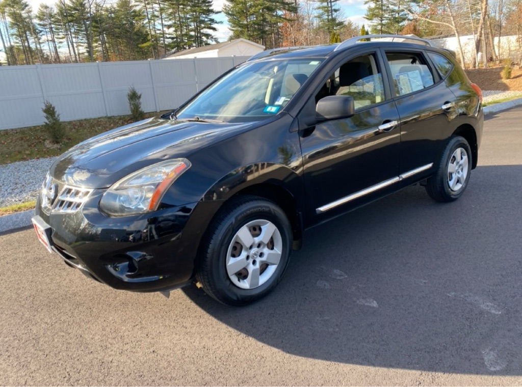 2014 Nissan Rogue Select S's photo