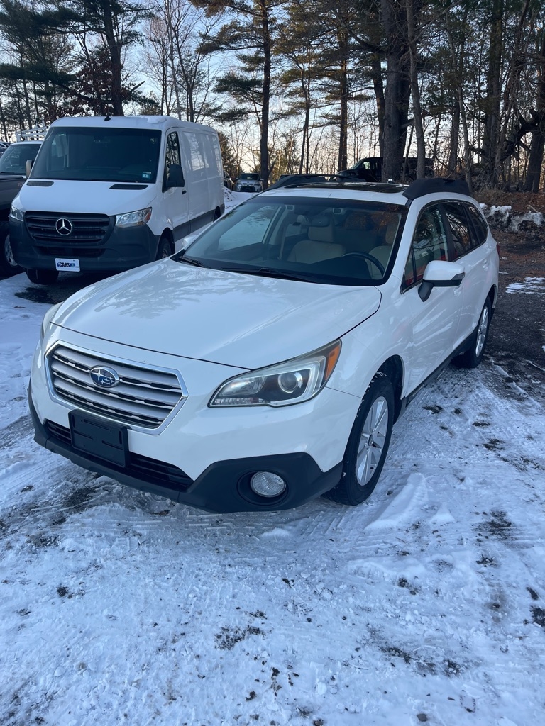 2015 Subaru Outback Premium's photo
